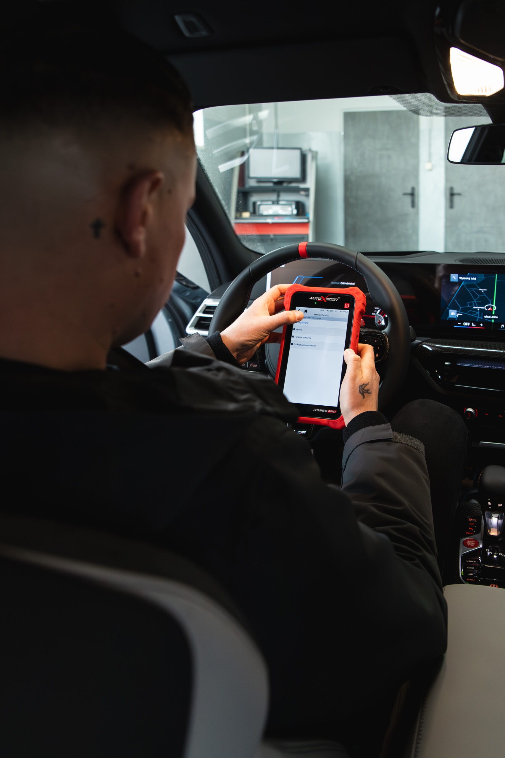 Wykonujemy dla towarzystw ubezpieczeniowych, organów procesowych, klientów indywidualnych